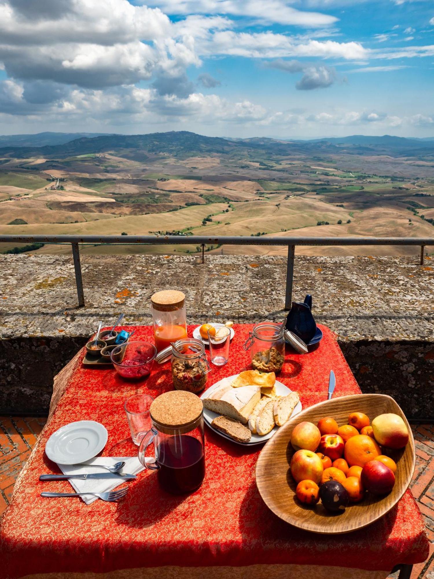 Torre Dei Belforti Montecatini Val di Cecina Dış mekan fotoğraf